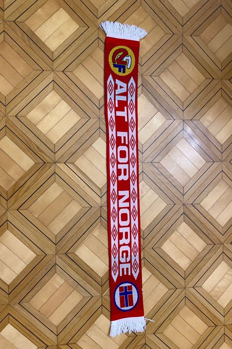 Szalik piłkarski reprezentacji Norwegii – Umbro