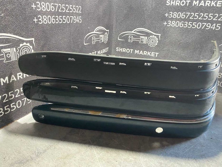Накладка молдинг переднього бампера Mercedes W210 A2108851521