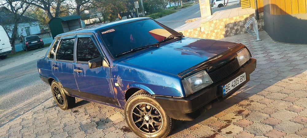 Автомобіль ВАЗ 21099