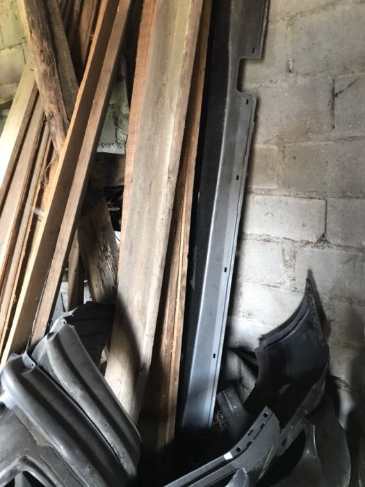 Para-choques frente e trás e embaladeiras originais BMW E61