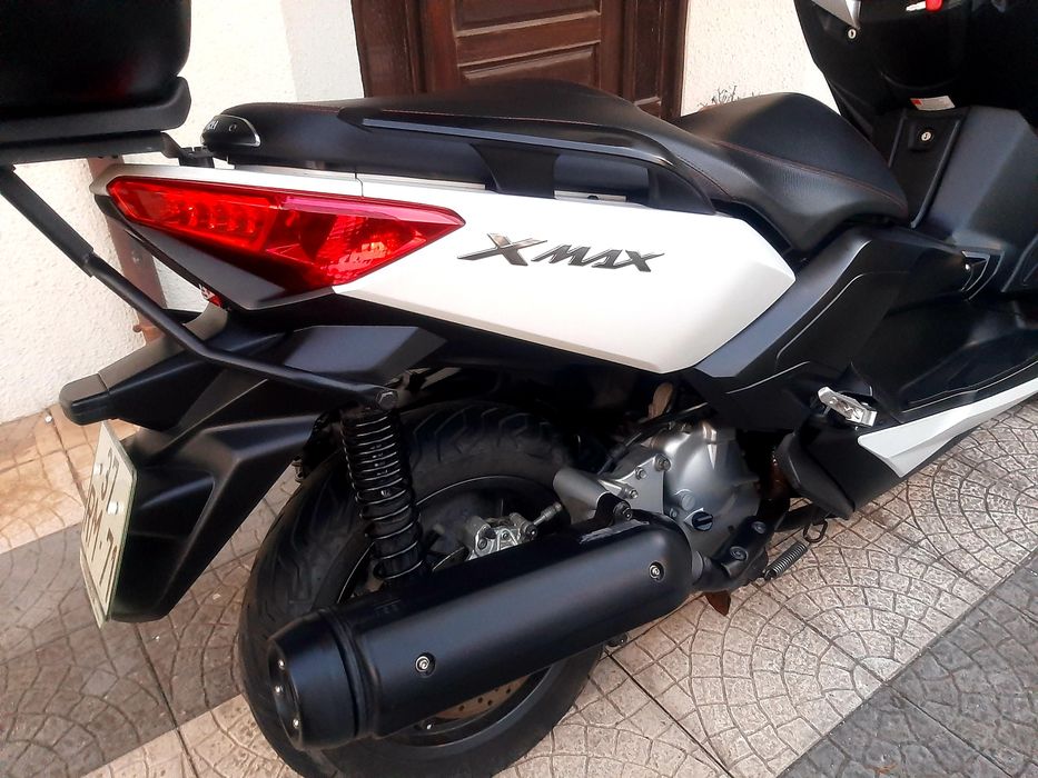 Yamaha X-Max 125cc.
