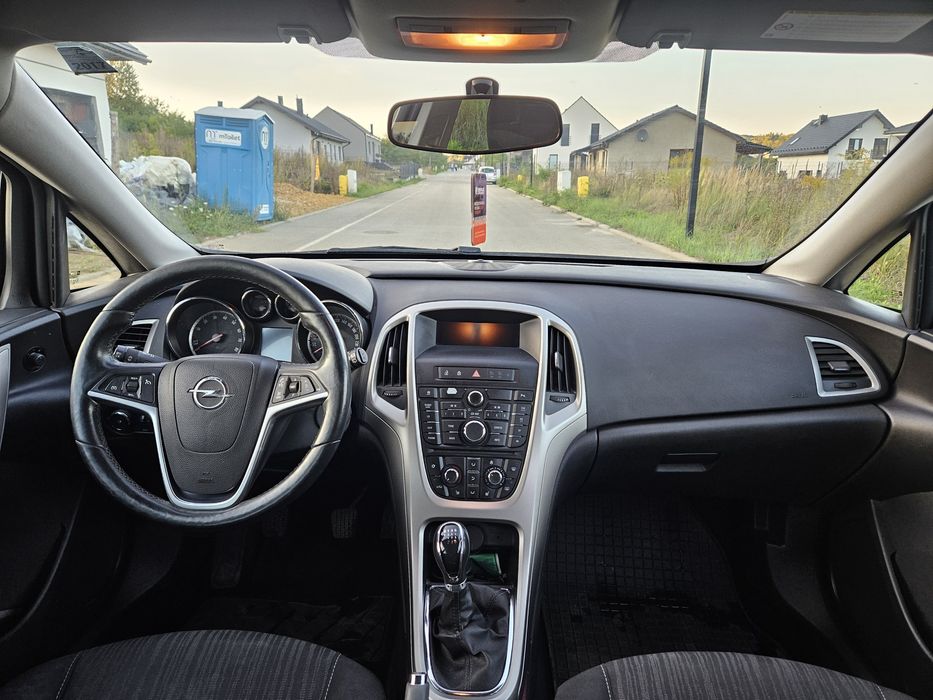 Opel Astra 1.4 Benzyna Combi | 2012 | 120 KM | 161 951 km