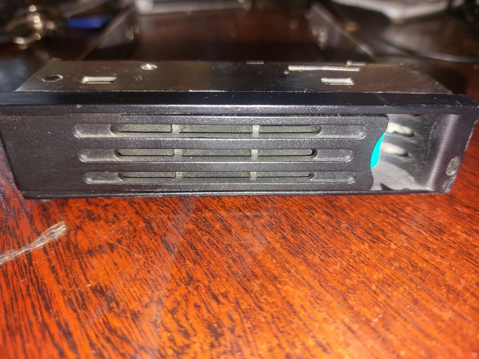 Кронштейн для жесткого диска 3,5"