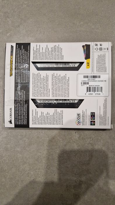 Vengeance RGB PRO DDR4 2x8gb 3200MHz  pamięć RAM