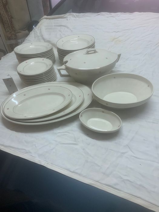 Serviço de jantar em loiça Lusitânia