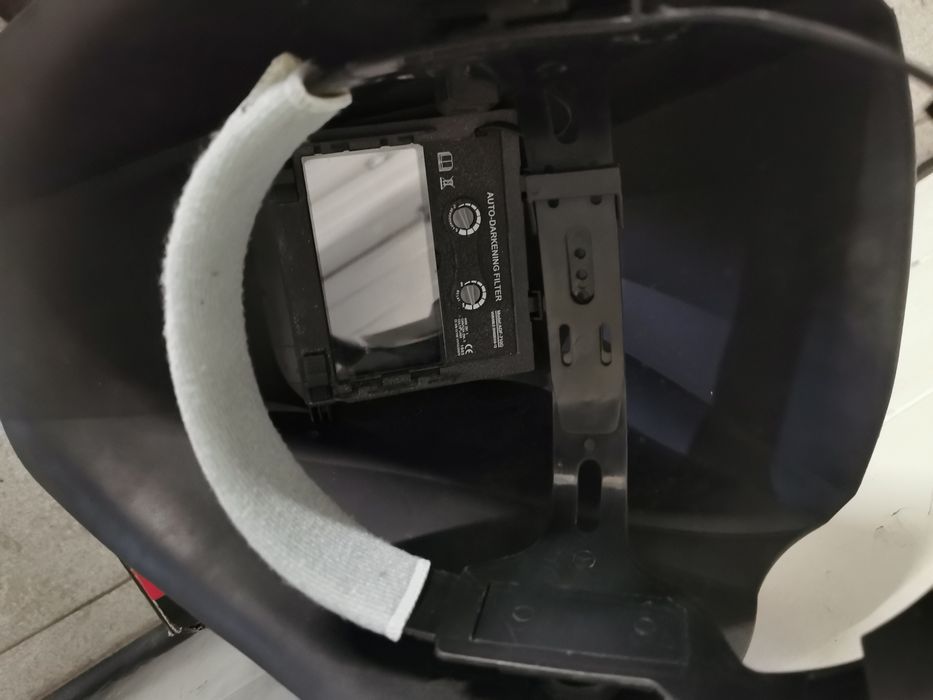 Máquina de soldar Stanley e capacete