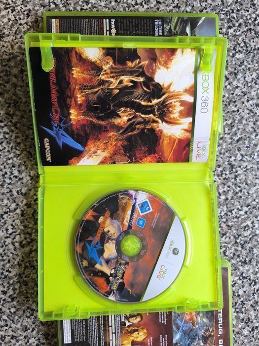 Devil may cry 4/Halo 3/Command and conquer red alert 3 Xbox 360