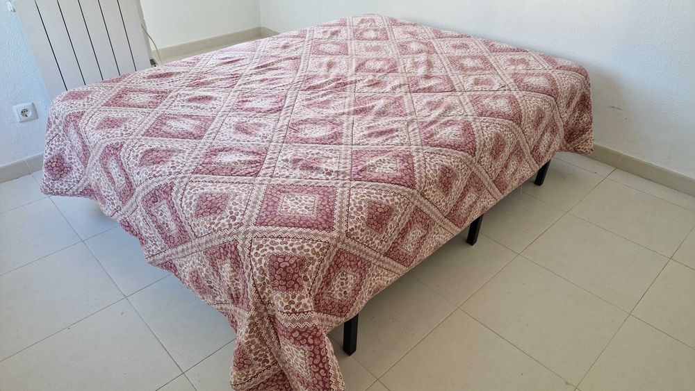 Edredon / colcha 2 faces 195 cm largura x 245 cm comprimento