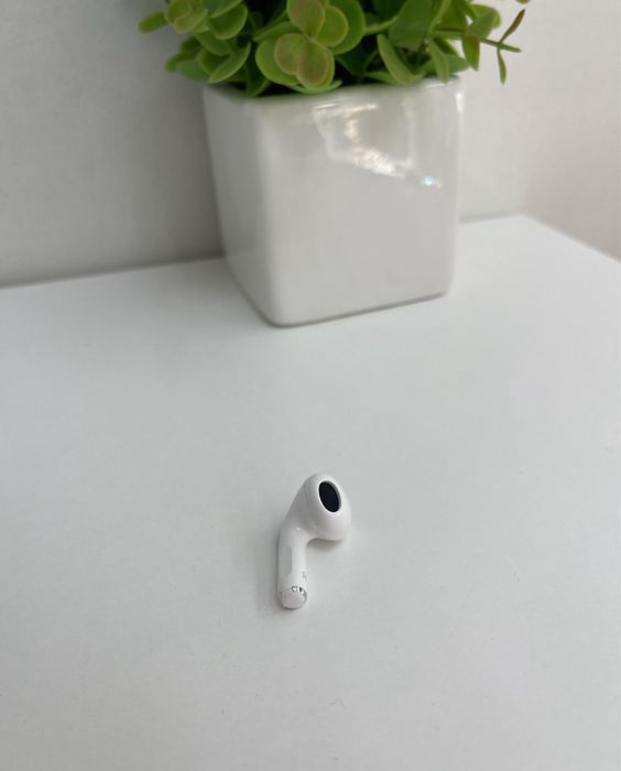 Prawa  Słuchawka Airpods 3 A2565 Oryginalna