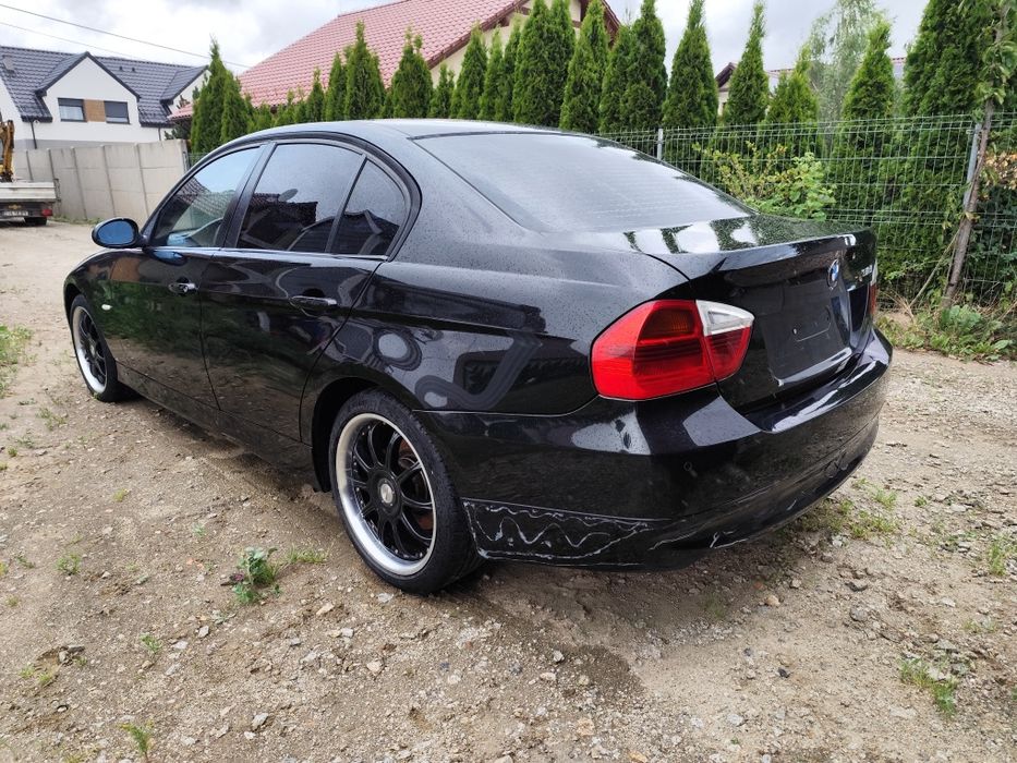 BMW e90  318i 1.8 benzyna czarna sprowadzona