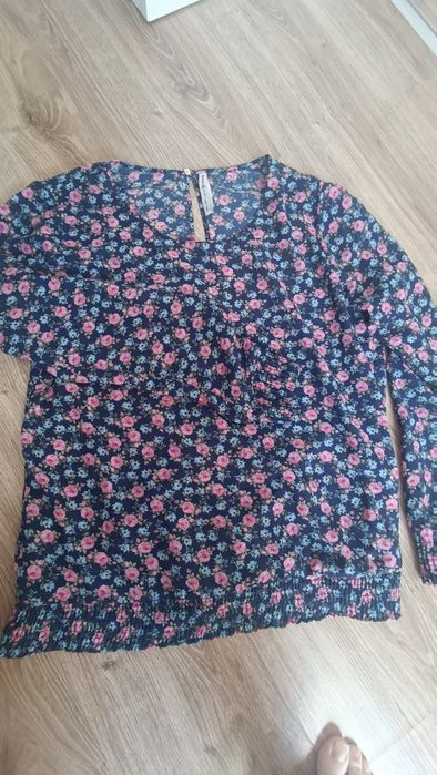Bluzka zwiewna Stradivarius 40