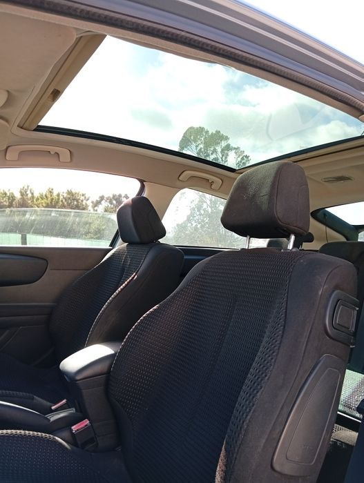 Citroen C4 Coupé foto 4
