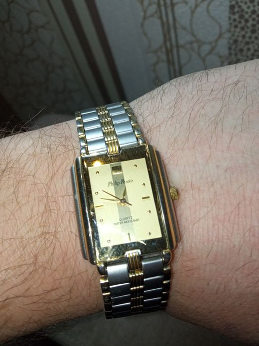 Женские наручные часы Philip Persio