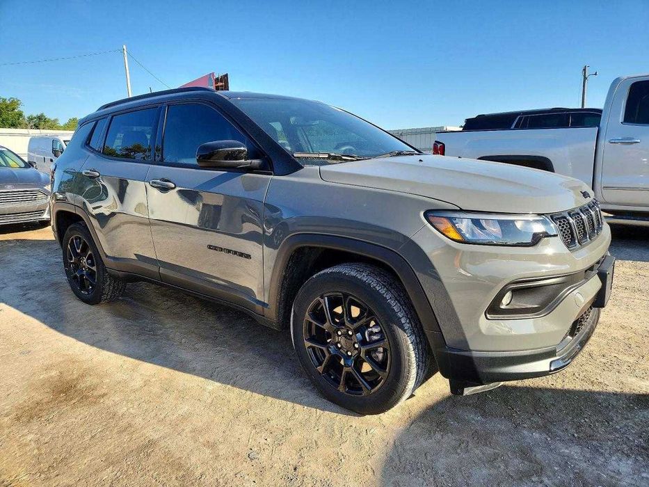 2024 Jeep Compass LATITUDE