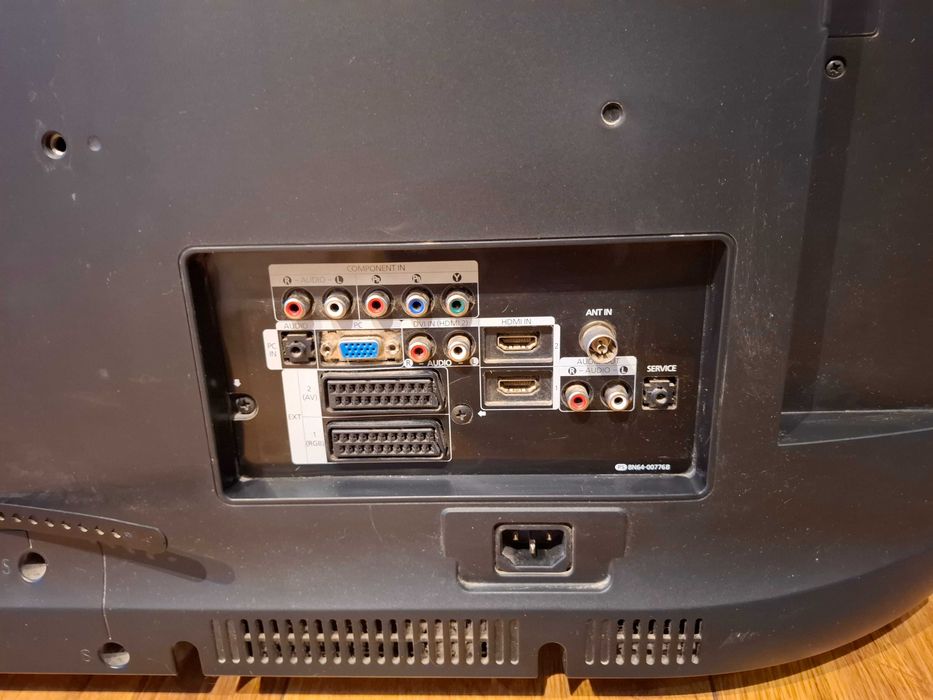 TV Samsung LE37A552 37 Cali