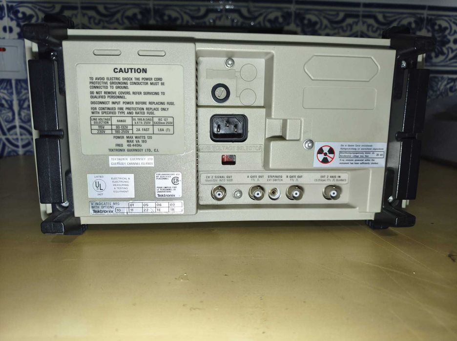 Osciloscópio Tektronix 2465B 400MHz