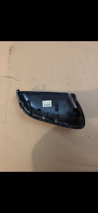 накладка на зеркала ліва  BMW G30 530е