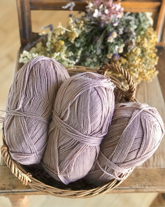 Beżowa włóczka 390 g