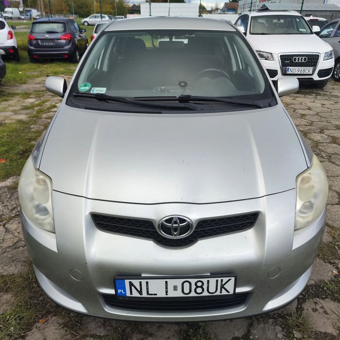 Toyota Auris Stan bardzo dobry,serwisowany ,2 komplety kół