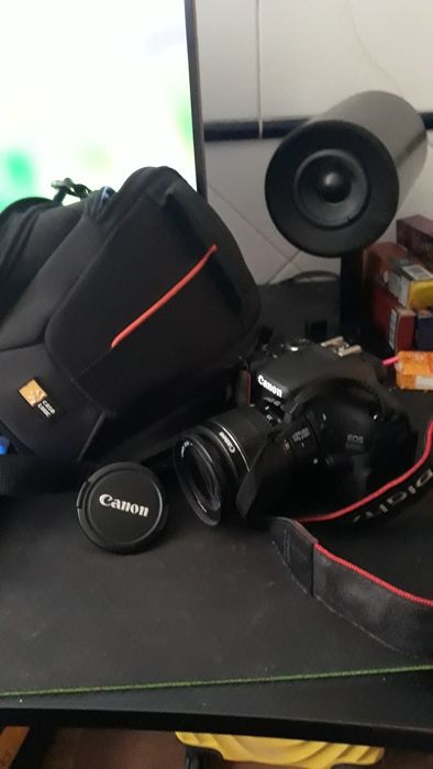 Câmera Canon em perfeito estado