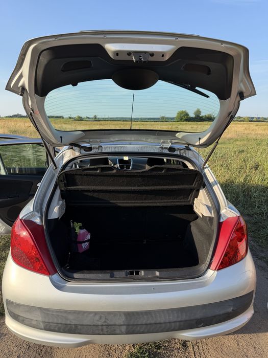 Peugeot 207, 2006 rok