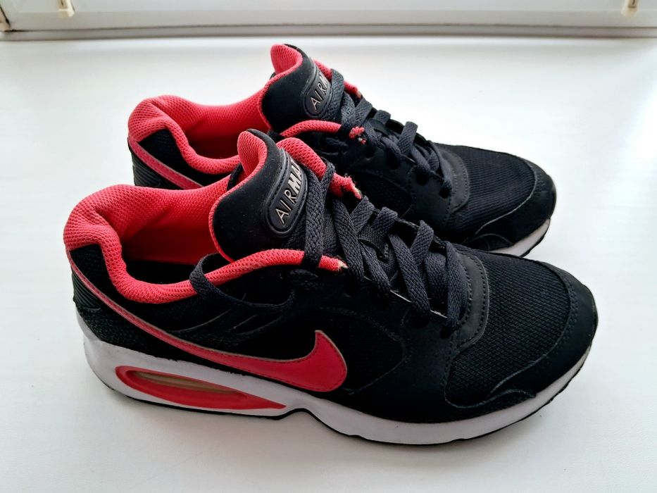 Жіночі кросівки Nike Air Max