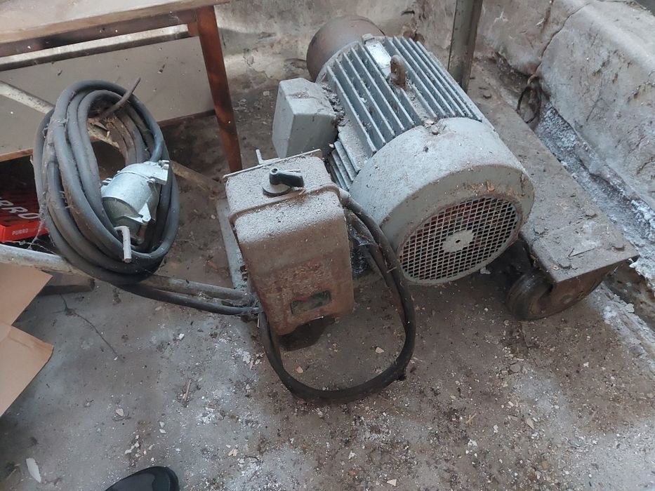 Silnik 7,5 kw na wózku