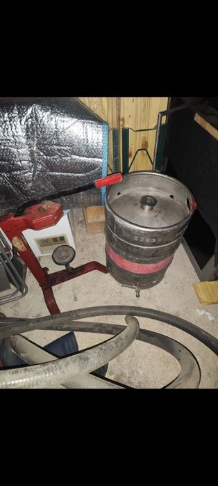 Barril e engarrafadora