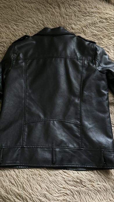 Куртка косуха жіноча