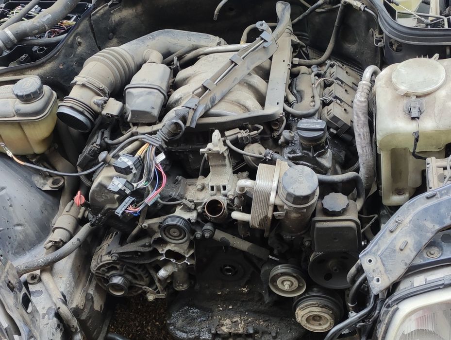 Części Silnik Mercedes m112 v6 m113 v8 alternator rozrusznik cewki