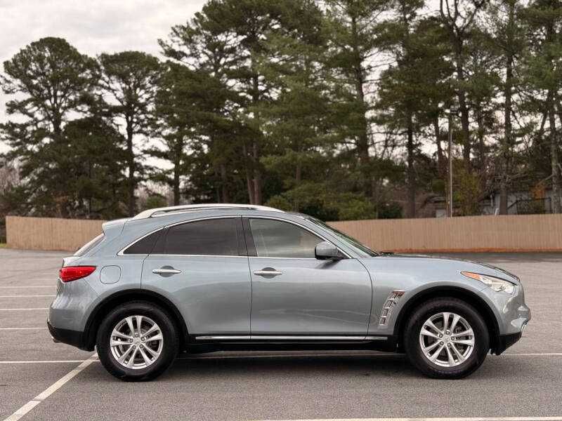 2017 Infiniti QX70