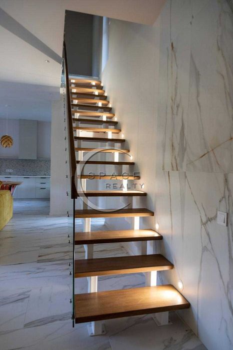Продаж Будинку 360 м2 16сот КМ Riviera Village Лебедівка
