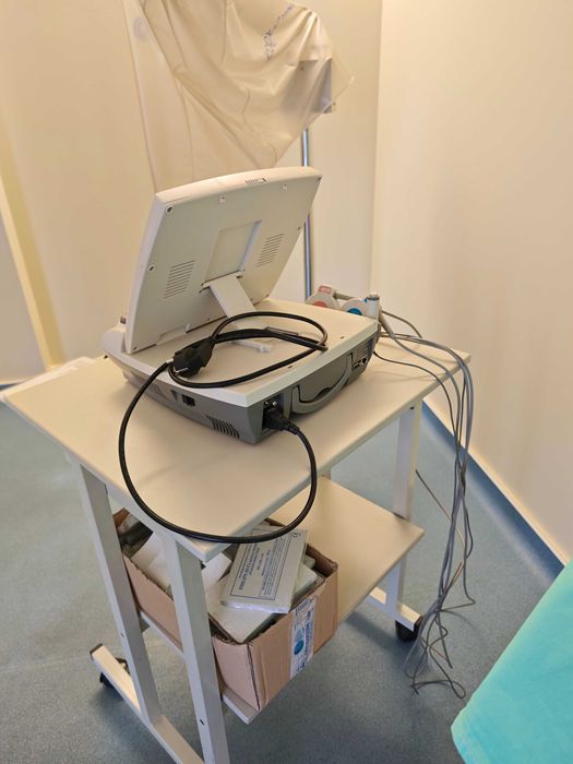 Cardiotocógrafo Edan – Excelente Estado + Mesa de Suporte - V.N. Famalicão