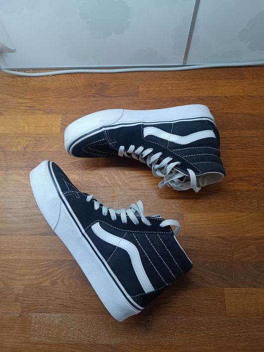 Buty Vans Suede Sk8-HI Sneakersy Mid Oryginalne r. 39
