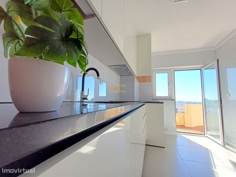 Apartamento T2, com Vista Mar - Buarcos!