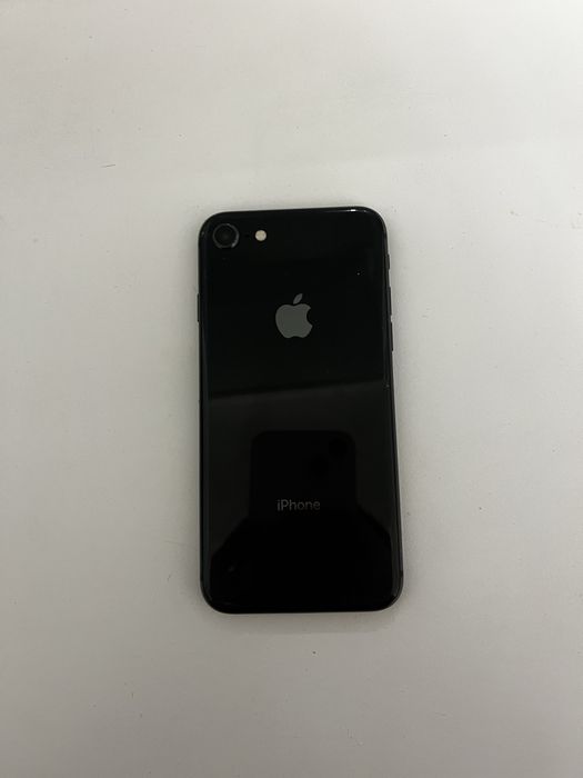 iphone 8 продам пишіть