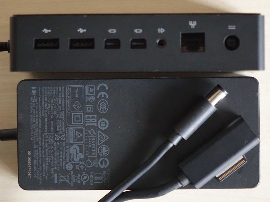 Док-станция Microsoft surface dock 1661 + Блок питания 1749 90W + Шнур