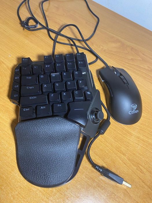 Klawiatura gamingowa do ps4