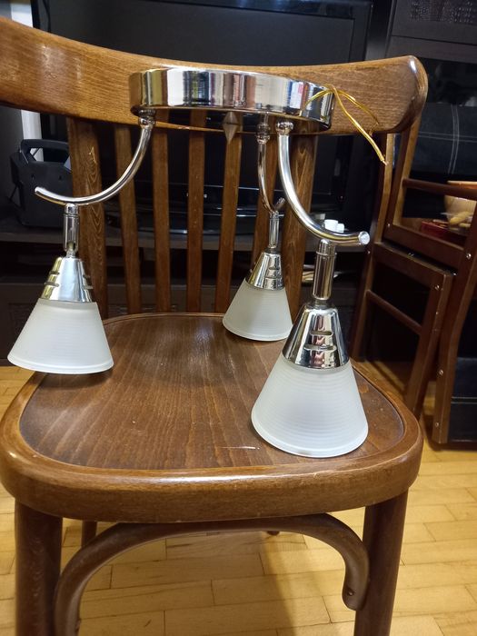 Люстра для кухні, дитячої, та спальні.