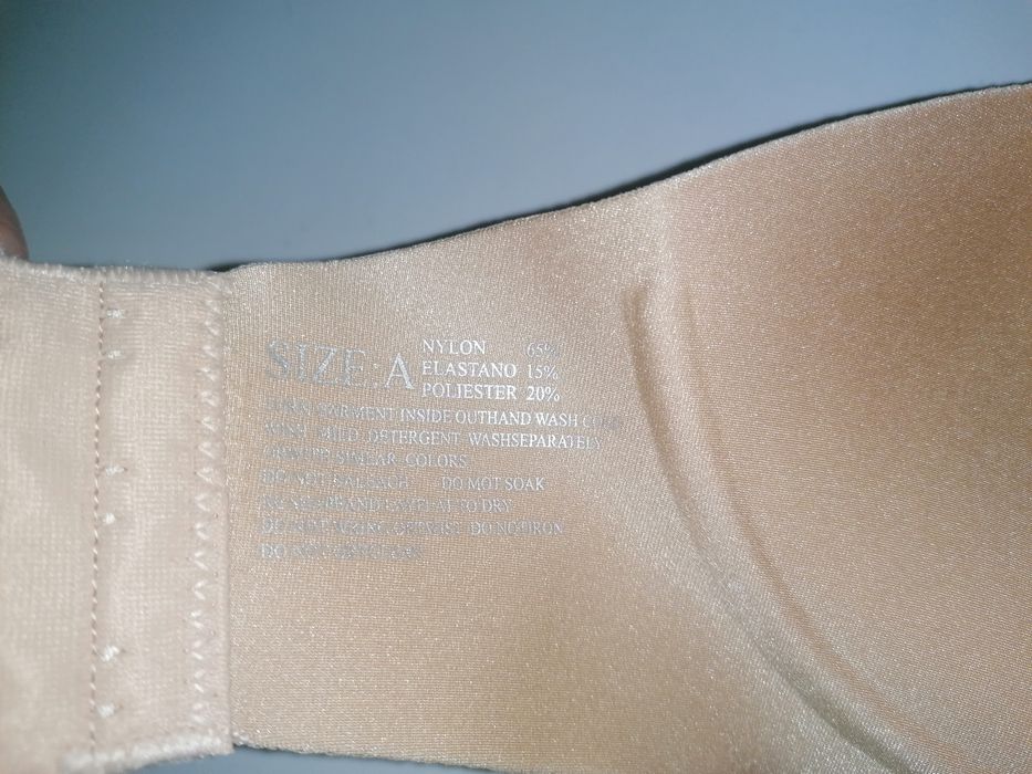 Biustonosz z push up z wymiennym tyłem A