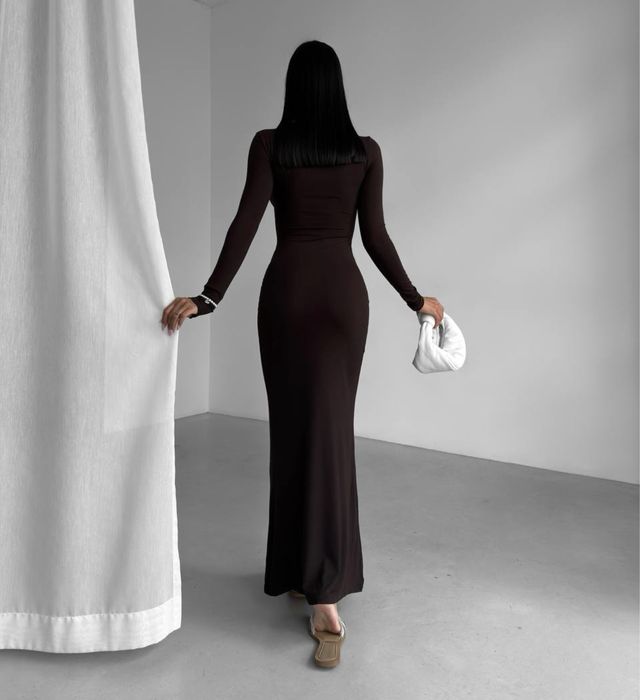 Сукня жіноча довга максі із довгим рукавом