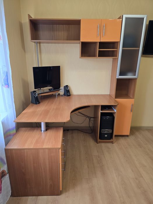 Компьютерный Стол  уголок