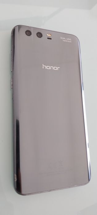 Huawei Honor 9 .