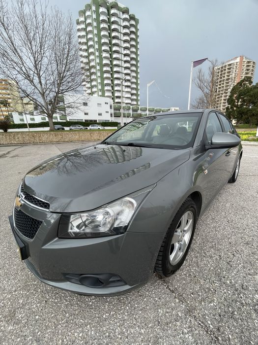 Chevrolet Cruze 1.6 - 2010