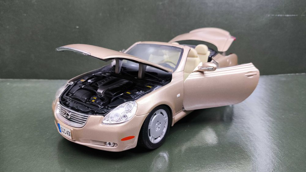 Модель 1.18 Lexus SC430, Maisto, Thailand