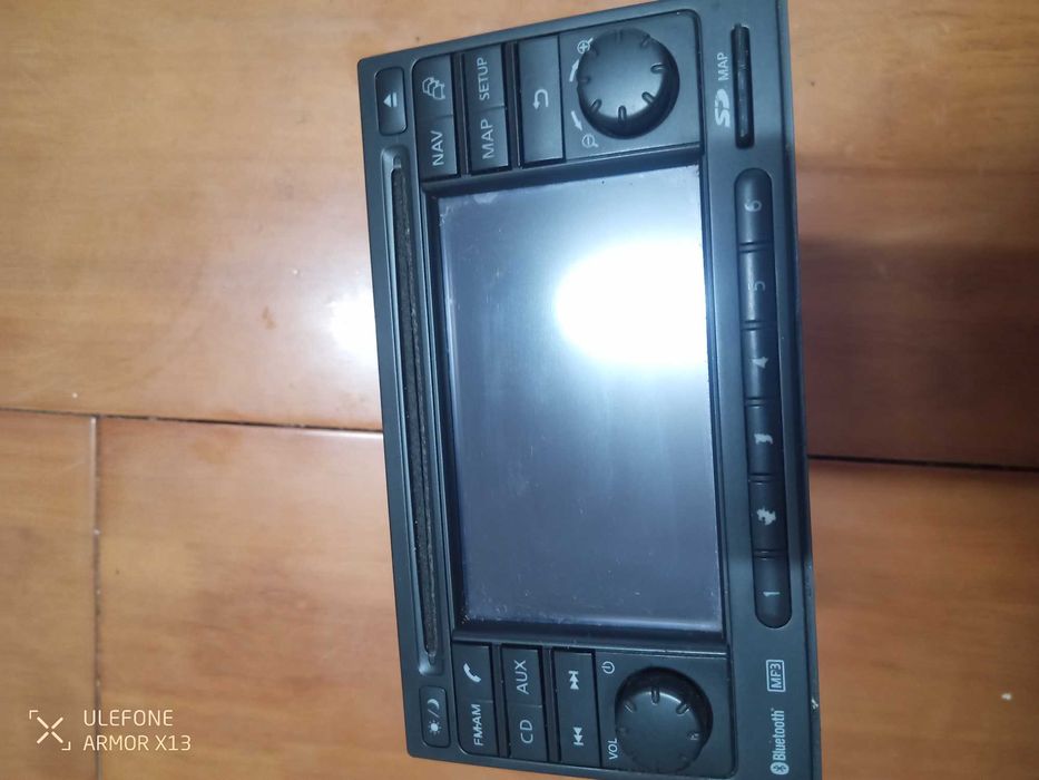 Radio e consola original Nissan Quasqai j10 com GPS
