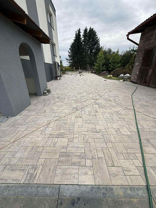 Kompleksowe Układanie Kostki Brukowej.