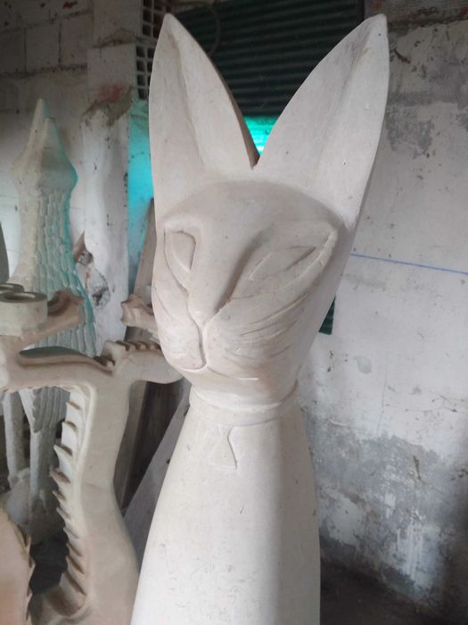 esculturas várias - pedra.