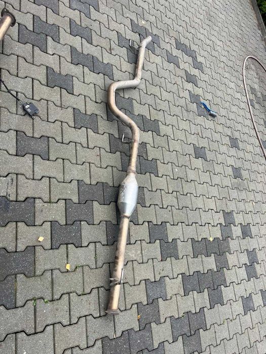 Tłumik Toyota Hilux VIII 15-