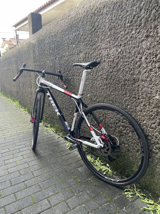 Bicicleta Trek 8500 Gravel